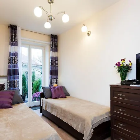 Vanilla 2, 3bdr 2bth 5min To Main Square Apartmán